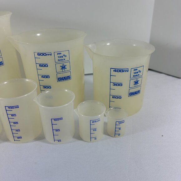 Vintage Set 10 Graduated Plastic Beakers West Germany Liquid Measurements Ohaus - Picture 4 of 10